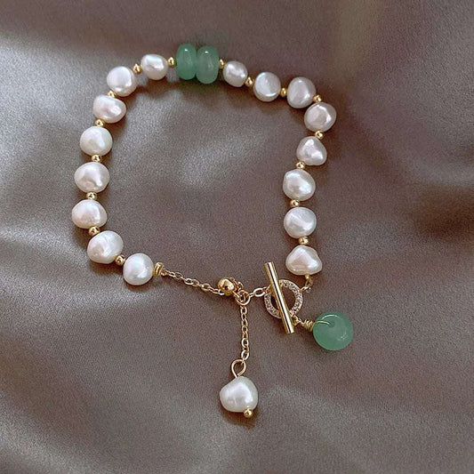 Women Irregular Freshwater Pearl Bracelet