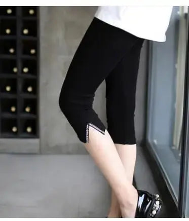 Vibrant and Comfortable Summer Capri Leggings For Women with Lace Detail - Available in a range of sizes and colors.