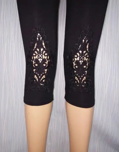 Elegant Summer Capri Leggings For Women with Lace Trim, Plus Sizes XS-7XL - Stylish and comfortable summer capri leggings.