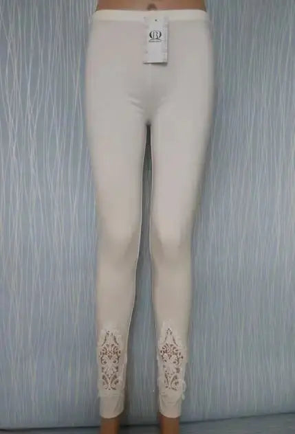 Stylish Summer Capri Leggings For Women in Various Colors - Featuring lace trim for added elegance.