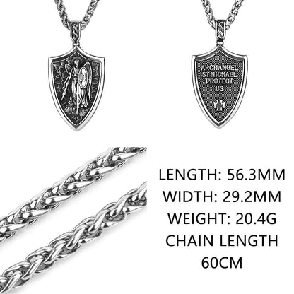 a chain that has a chain attached to it